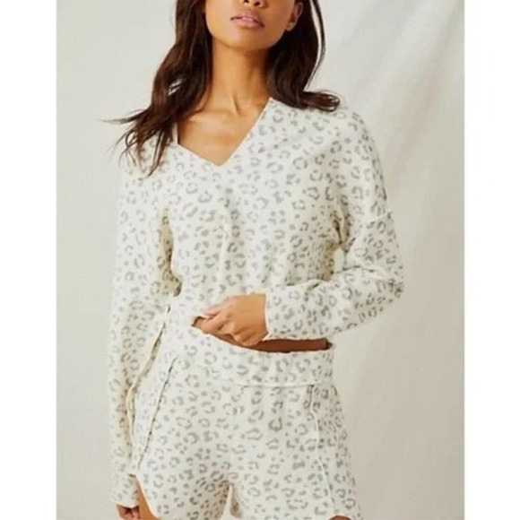Free People Raincheck Shorts Cream Banana Split Leopard Fleece Knit Pajama Short - Picture 3 of 10